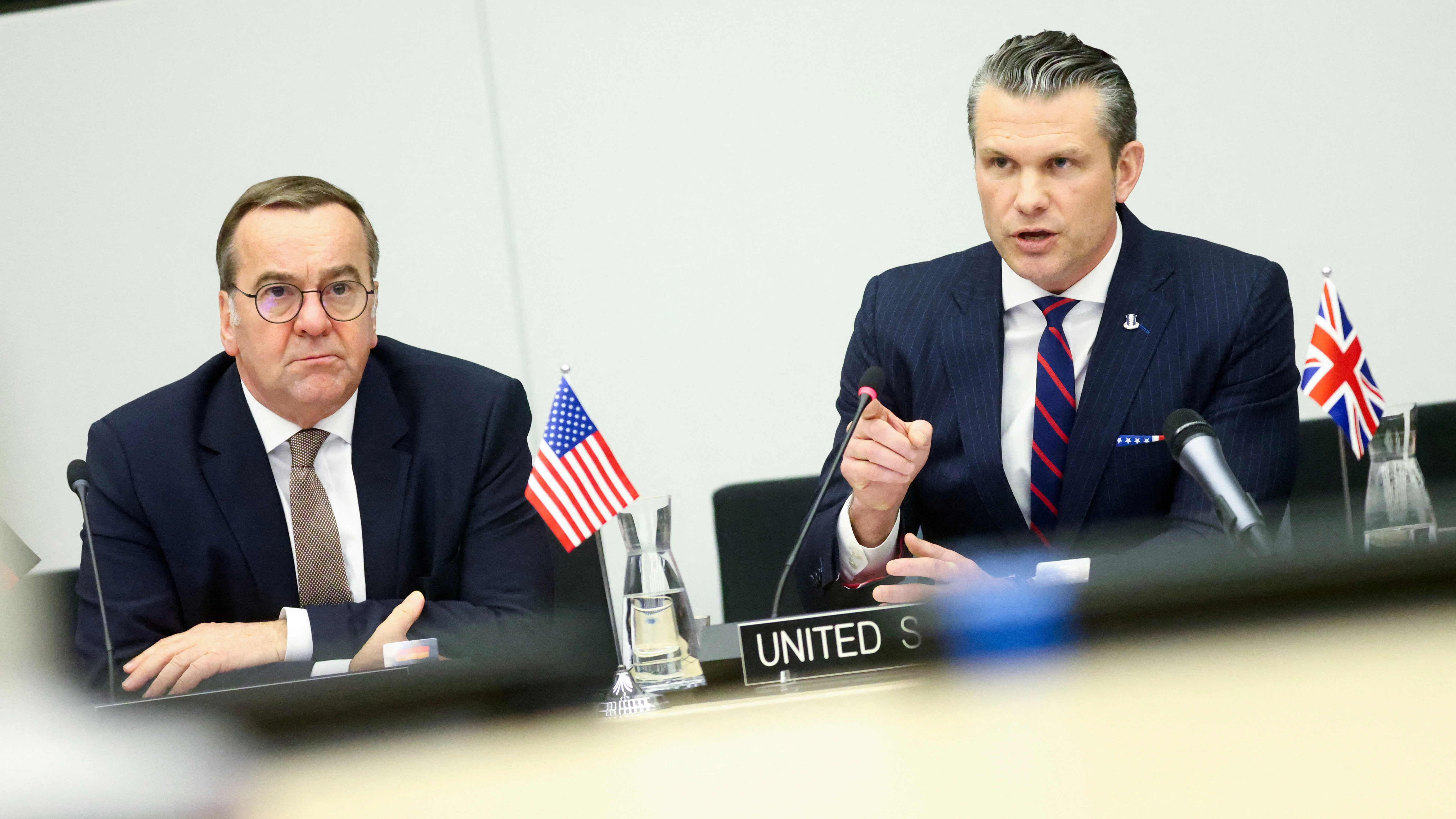 Hegseth: Pomoć Ukrajini treba preuzeti EU, povratak granica nije realan