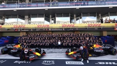 Momčad Red Bulla predvođena Yukijem Tsunodom i Maxom Verstappenom, Foto: Amr Alfiky/REUTERS