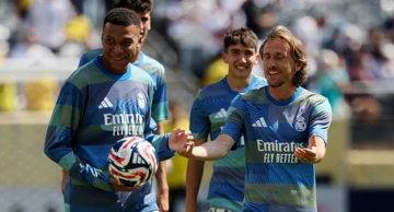 Kylian Mbappe i Luka Modrić