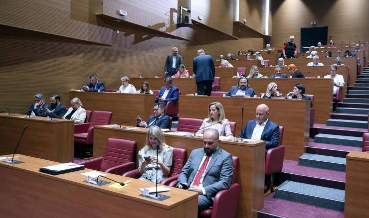 Vladajući odbili zaključak SDP-a o izvješćima trošenja novca u sportu
