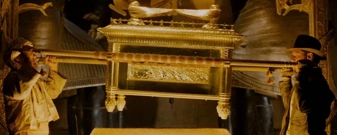 Nedjelja, 7. prosinca na Prvom, Foto: Otimači izgubljenog kovčega/film