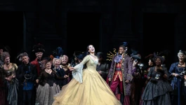 Nadine Sierra(Julija), Frederick Ballentine (Tybalt) - Gounod Met_4482s