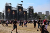 Obožavatelji zauzimaju mjesta unutar Hipodroma uoči početka koncerta , Foto: Sanjin Strukic/PIXSELL