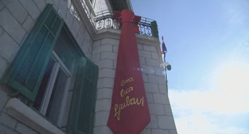 Splitska OŠ Manuš obilježila Dan kravate