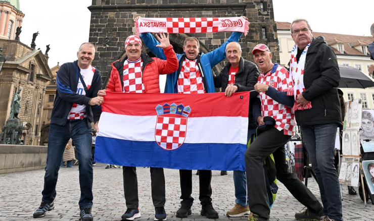 Hrvatski navijači u Pragu