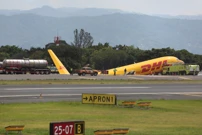 Teretni zrakoplov DHL-a prepolovio se tijekom prinudnog slijetanja , Foto: Mayela Lopez/REUTERS