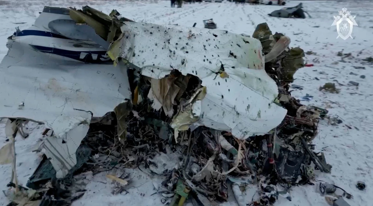 Ruski istražni odbor objavio je snimke mjesta pada vojnog zrakoplova Il-76 u regiji Belgorod, fotografija od 25. siječnja