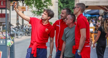 Reprezentativci Crne Gore u šetnji Zagrebom