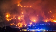 Omiš: Pogled na Omiš sa ušća Cetine, Foto: Zvonimir Barisin/PIXSELL