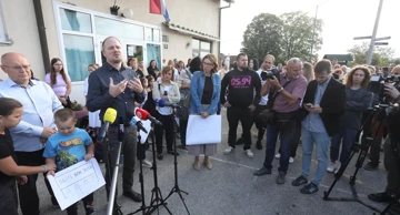 Prosvjed roditelja i djece