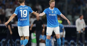 Rasmus Hojlund i Kevin De Bruyne  