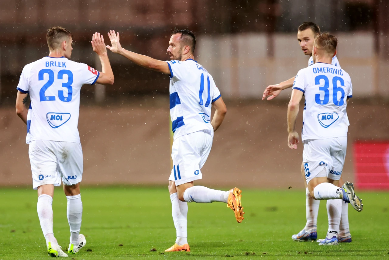Slavlje nogometaša Osijeka, Foto: Sanjin Strukic/PIXSELL