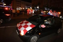  Rijeka: Slavlje nakon pobjede Hrvatske nad Marokom u borbi za broncu , Foto: Goran Kovacic /Pixsell