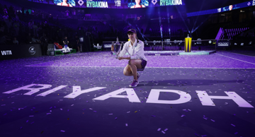 Elena Ribakina nakon osvajanja WTA Finala