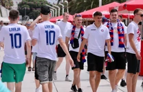 Navijači Hajduka na splitskoj Rivi, Foto: Ivo Čagalj/PIXSELL