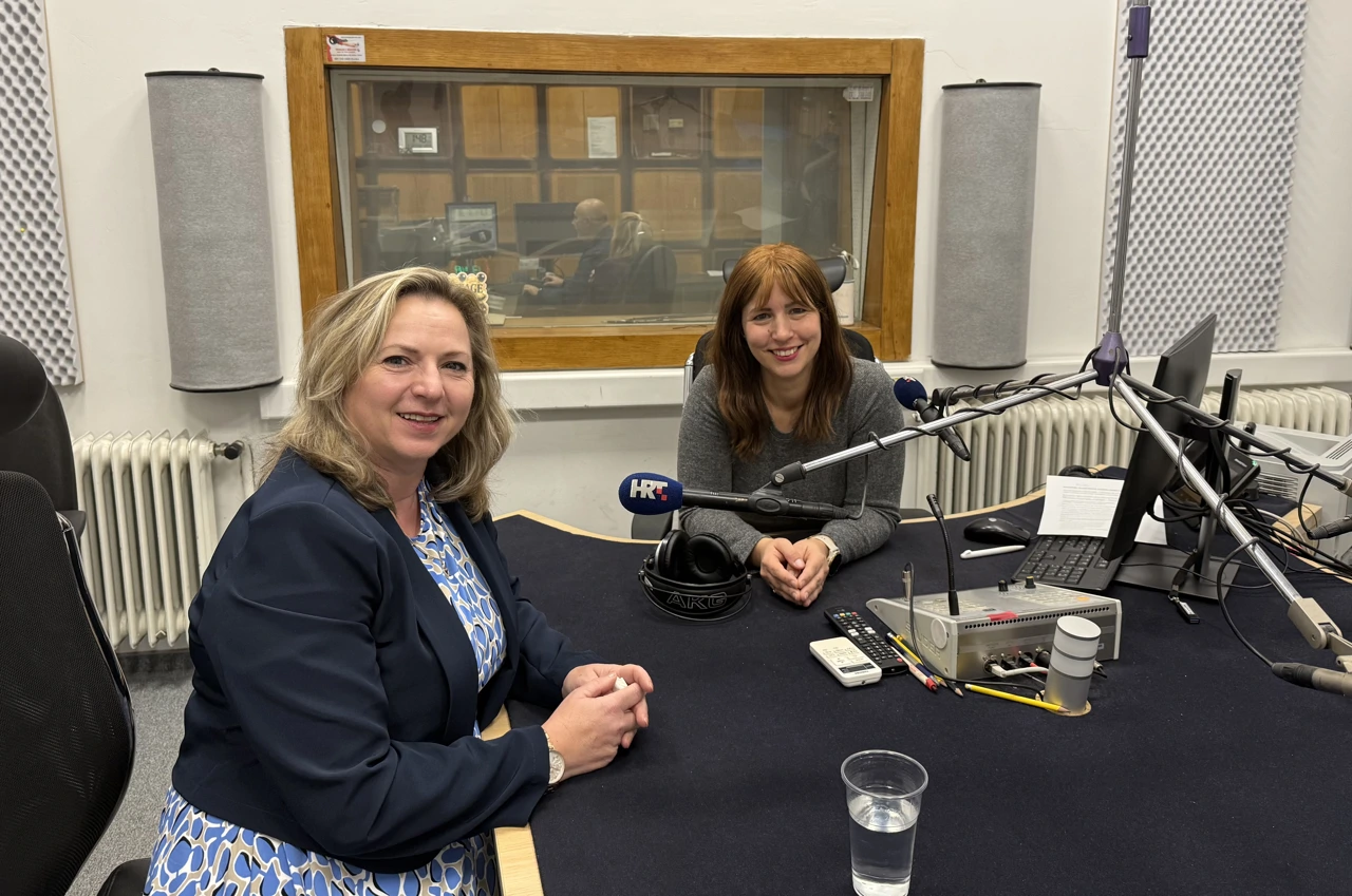 Doc. dr. sc. Nina Bašić Marković i urednica emisije Vedrana Lisica Pavlović