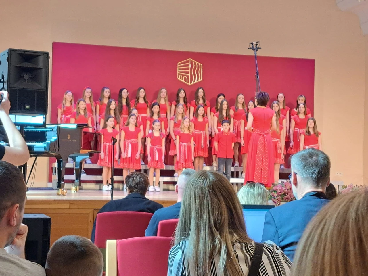 Nastup Lovranskih črešnjica u Požegi