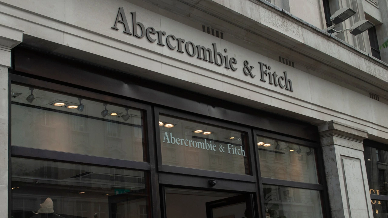 Četvrtak, 12. prosinca na Prvom, Foto: The Abercrombie Guys: The Dark Side of Cool/dokumentarni film