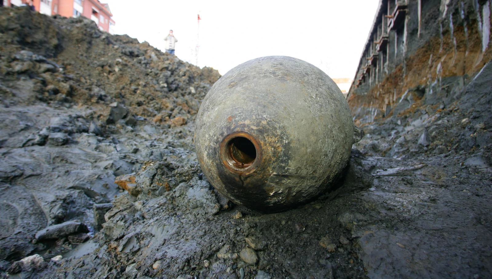 Danas će kod granice s BiH biti uništena avionska bomba