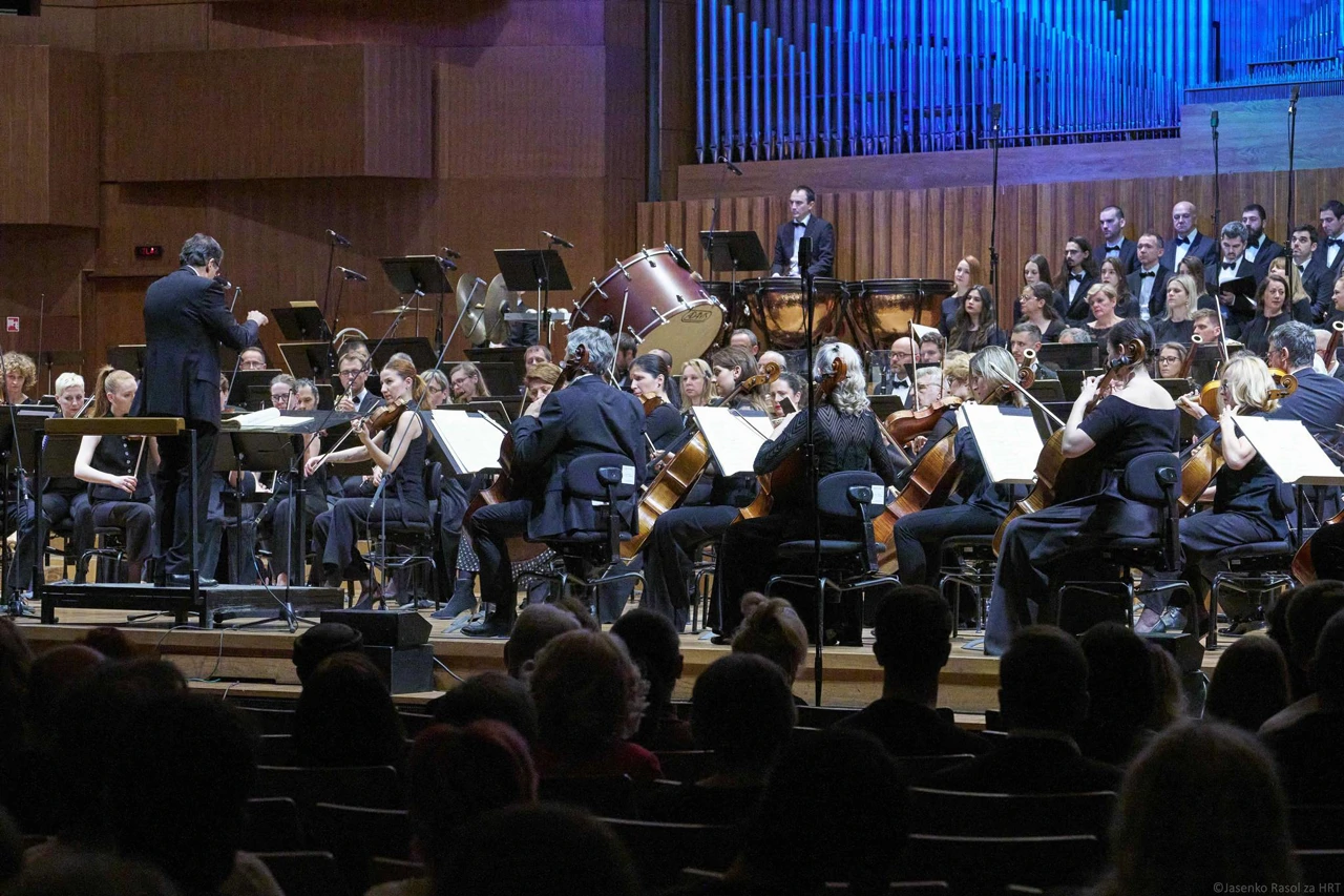 Pascal Rophé, Zbor i Simfonijski orkestar HRT-a, Cantores Sancti Marci