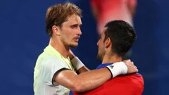 Alexander Zverev i Novak Đoković nakon meča