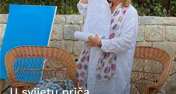 Knjige pod stablima