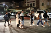 Milna: Zbog požara turisti proveli noć na rivi, Foto: Ivo Cagalj/Pixsell