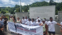 Ultramaratonci uz Vukovara stigli u Srebrenicu noseći poruku mira