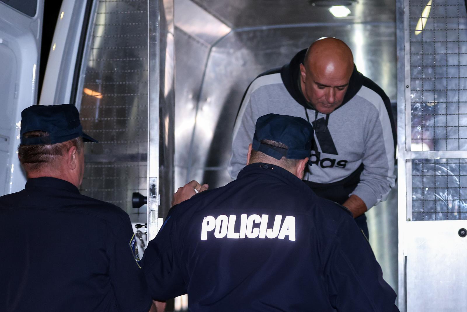 pxl 231025 140651567 20251023173706