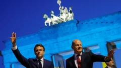 Francuski predsjednik Macron i njemački kancelar Scholz