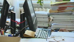 Politički sukob zbog curenja informacija