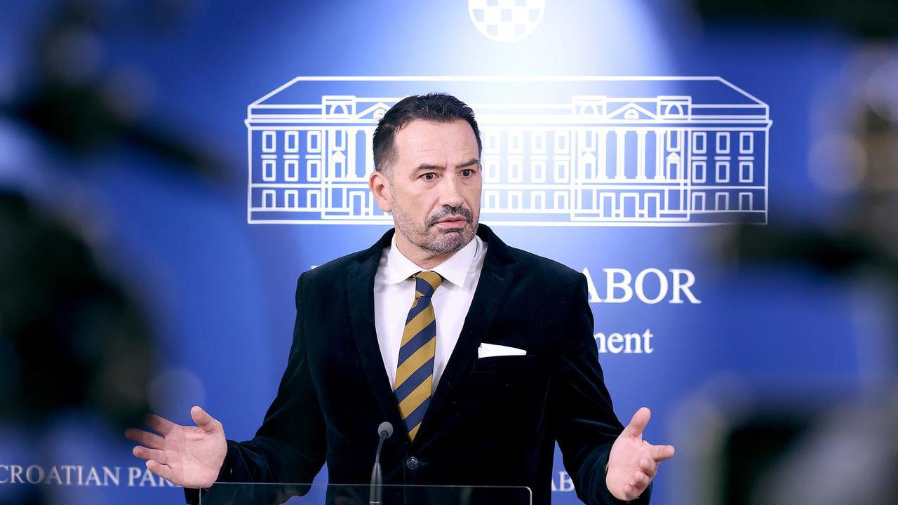 Peternel: Wir werden die Rückgabe der Aufzeichnung unserer Podiumsdiskussion über Jasenovac fordern. 1 pxl 301025 141060699 20251107115105