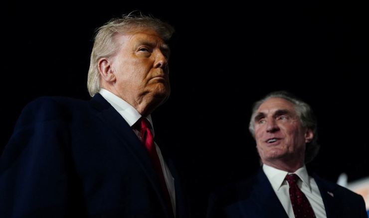 Trump kaže da ulaže završne napore u postizanje sporazuma s 