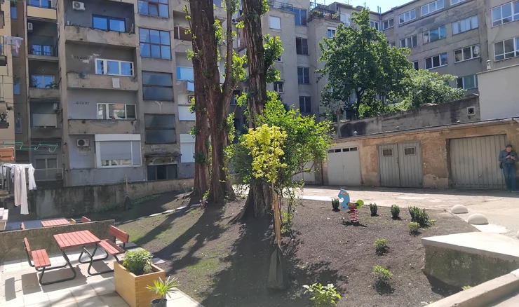 Dvorište u Brešćenskoga 8