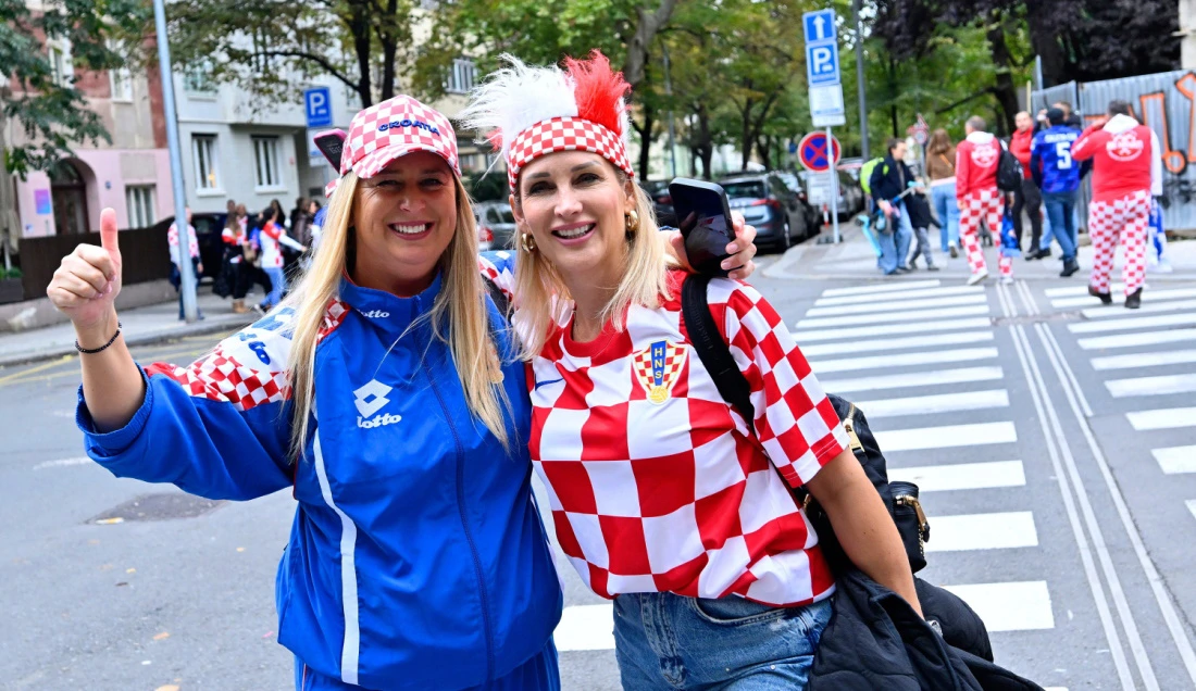 Hrvatski navijači u Pragu, Foto: Boris Kovačev/CROPIX