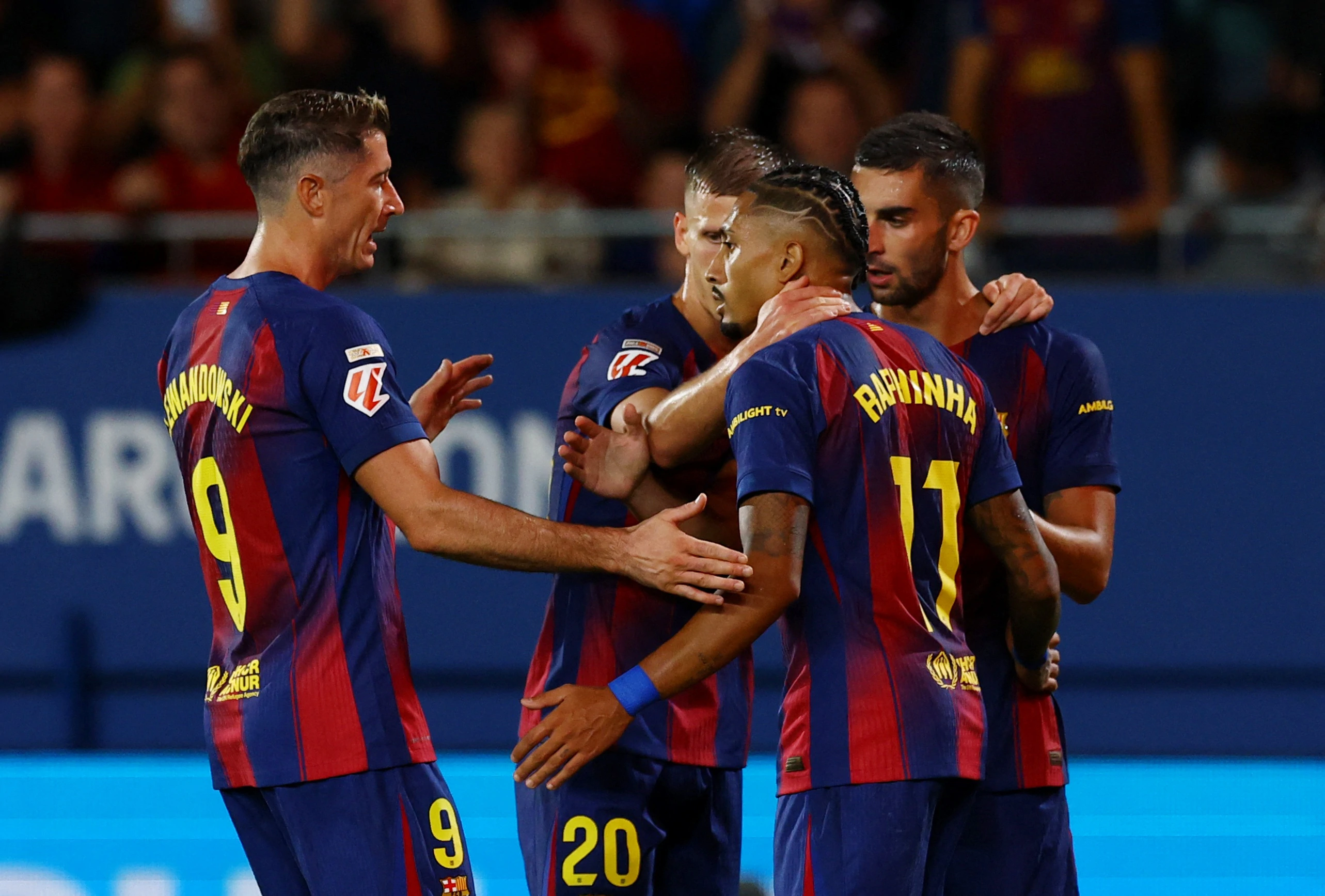 Logo novog albuma Eda Sheerana na dresovima Barcelone