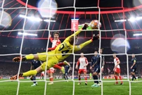 Thomas Müller zabija za 2:0 Bayerna, Foto: Angelika Warmuth/REUTERS