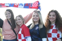 Hrvatske navijačice, Foto: Sanjin Strukić/PIXSELL