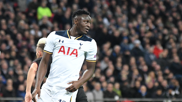 Prvi Kenijac koji je zaigrao u Premier ligi odlazi u mirovinu