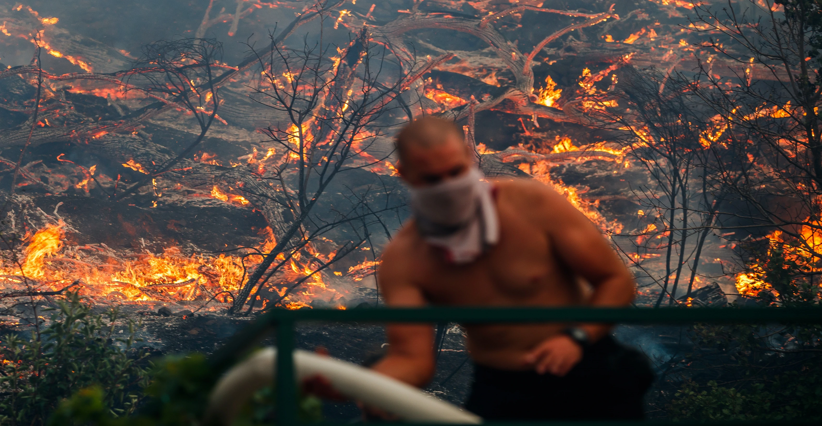 Stanje kod Žrnovnice stabilnije, apel građanima da ne dolaze na požarište