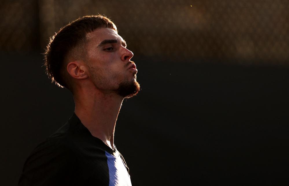 Prižmić schied in der ersten Runde der Australian Open nach fünf Sätzen aus. 4 prizmicccc 20260120110339