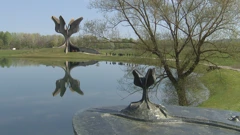 Spomen područje Jasenovac, Spomenik Kameni cvijet