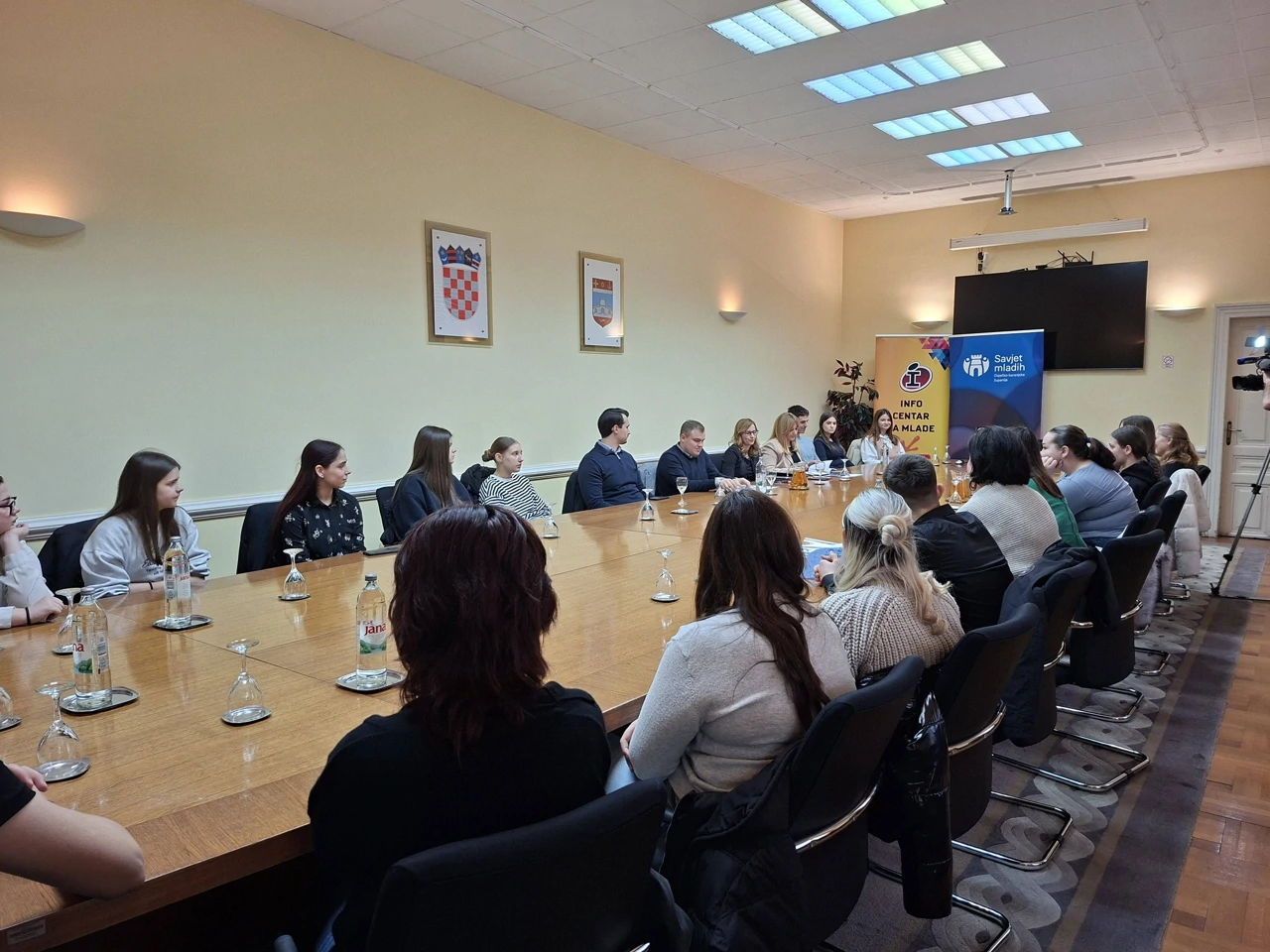 Susret mladih s predstavnicima OBŽ , Foto: M.Milas/Radio Osijek