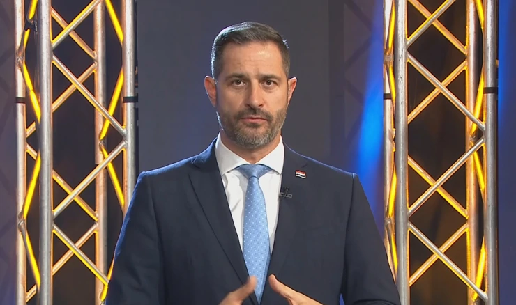 Ministar turizma i sporta Tonči Glavina