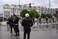Policija ispred stadiona u Podgorici, Foto: Tom Dubravec/CROPIX