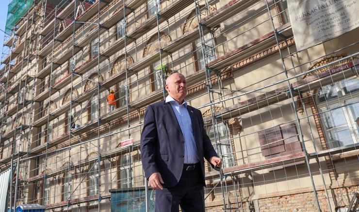 Obnova Zagreba nakon potresa: Bačić obišao gradilišta i nove kuće