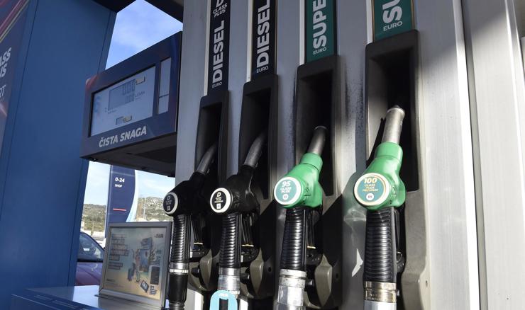 Šušnjar najavio blago pojeftinjenje goriva sljedeći tjedan