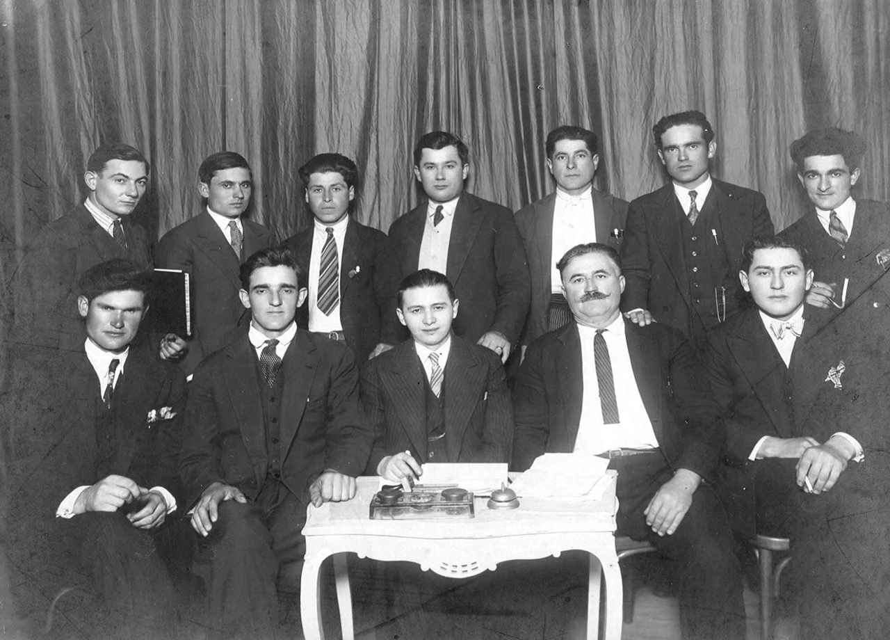 Upravno odbor hrvatskoga doma 1929. godine - u sredini predsjednik Daniel Papo (Foto: osobna arhiva/ustupljena fotografija)