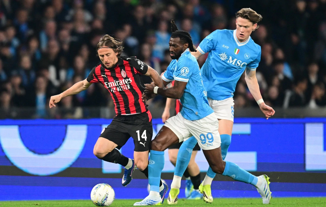 Napoli pobijedio Milan i preskočio Rossonere