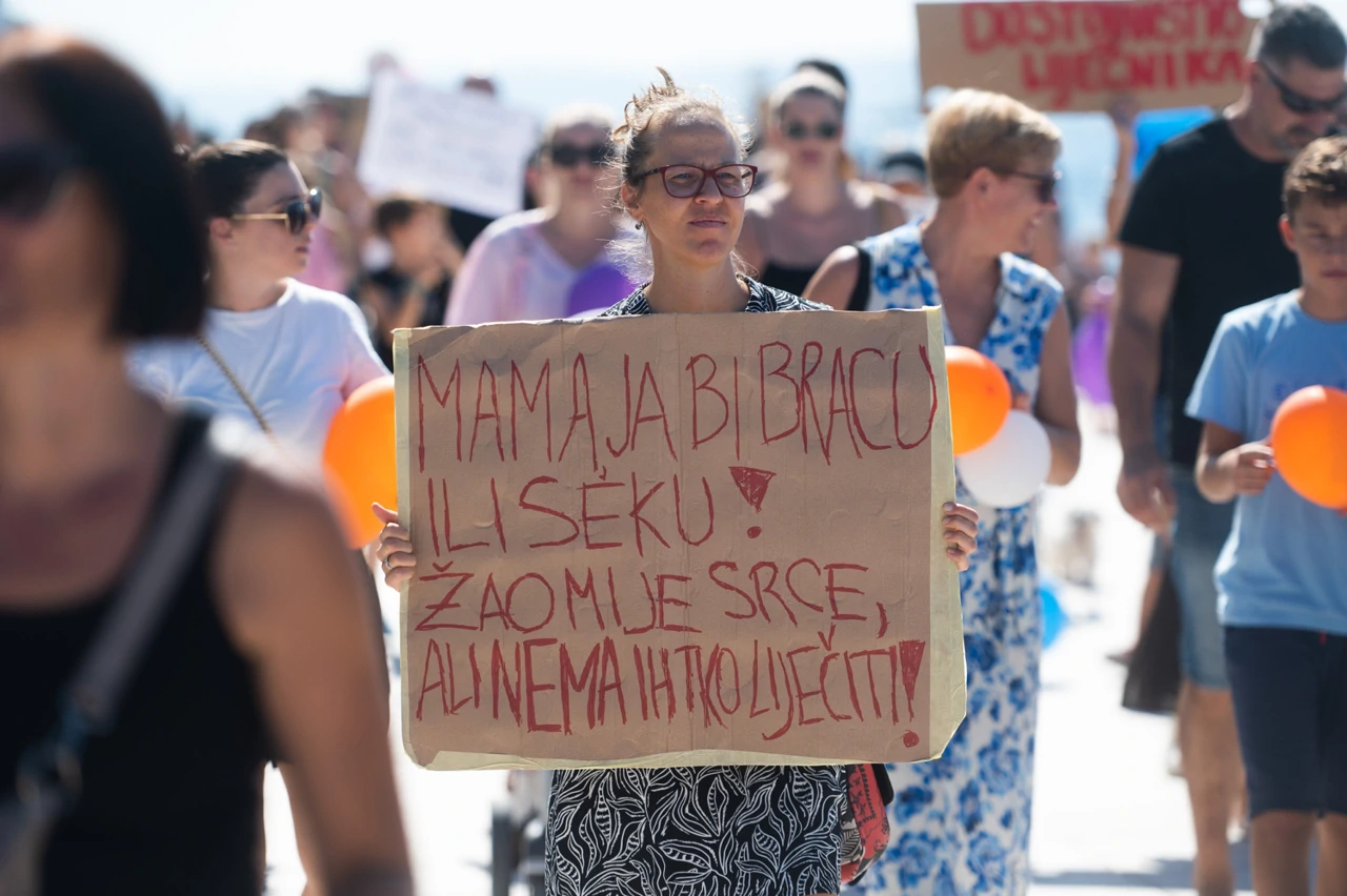 Zadrani prosvjedovali zbog nedostatka pedijatara, Foto: Luka Gerlanc/CROPIX